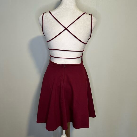 Lulus Believe in Love maroon strappy open-back fit & flare mini dress size S - Picture 4 of 12